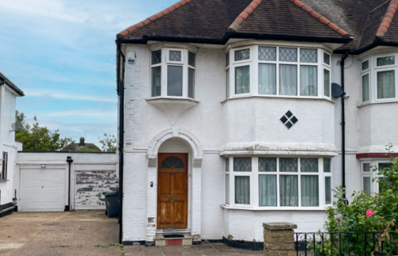 Modernisation in North Finchley photo